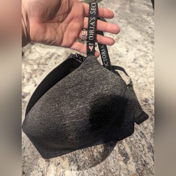 NWT Victoria secret T-shirt bra sz.38DD - Picture 5 of 5